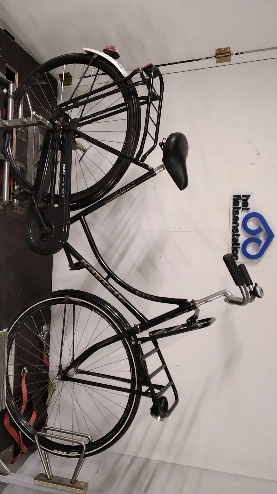 Fiets nr. 3737 Kaptein Nostalgie Damesfiets kleur Zwart