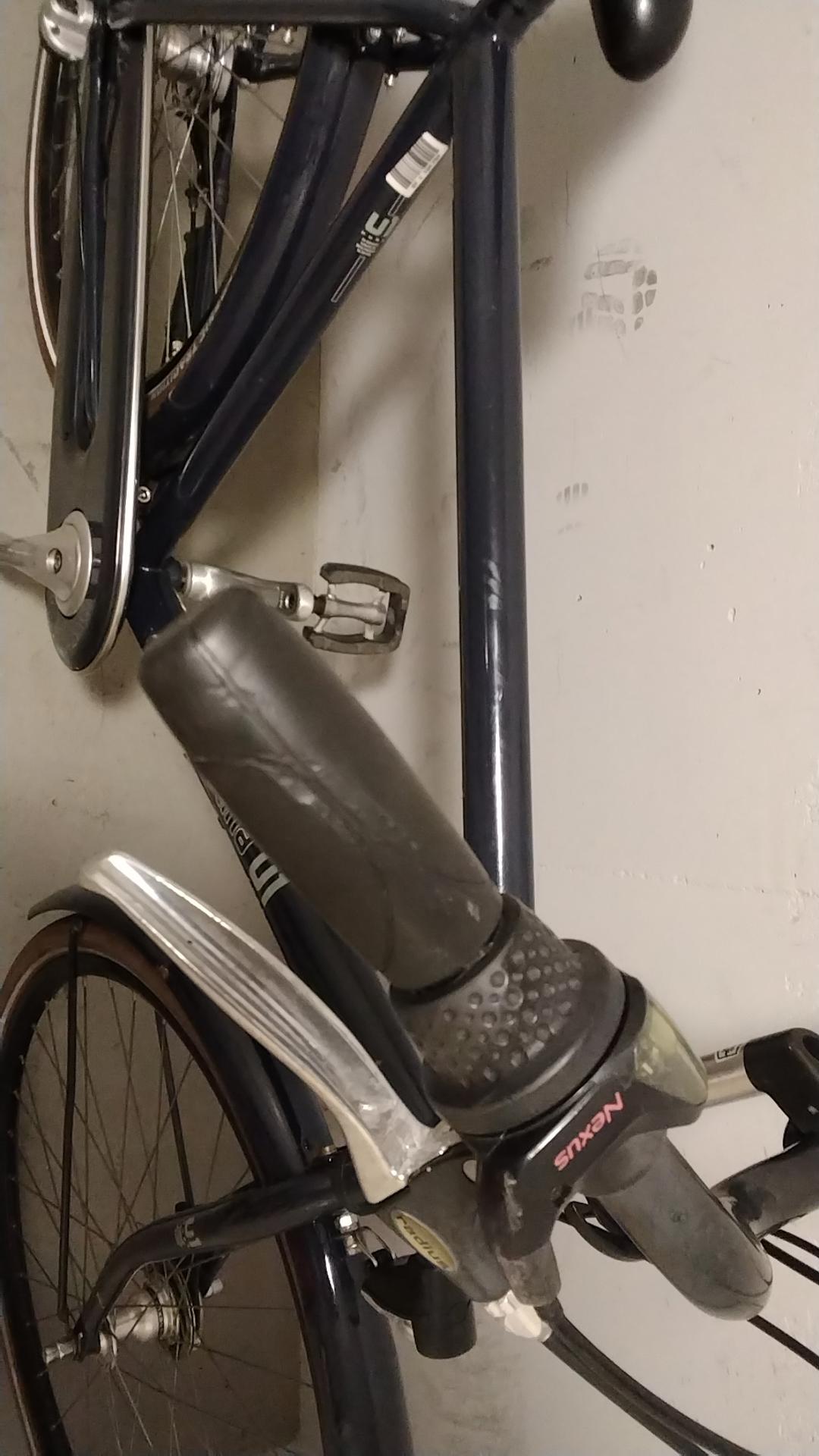Fiets nr. 3981 Cortina U1 Herenfiets kleur Zwart