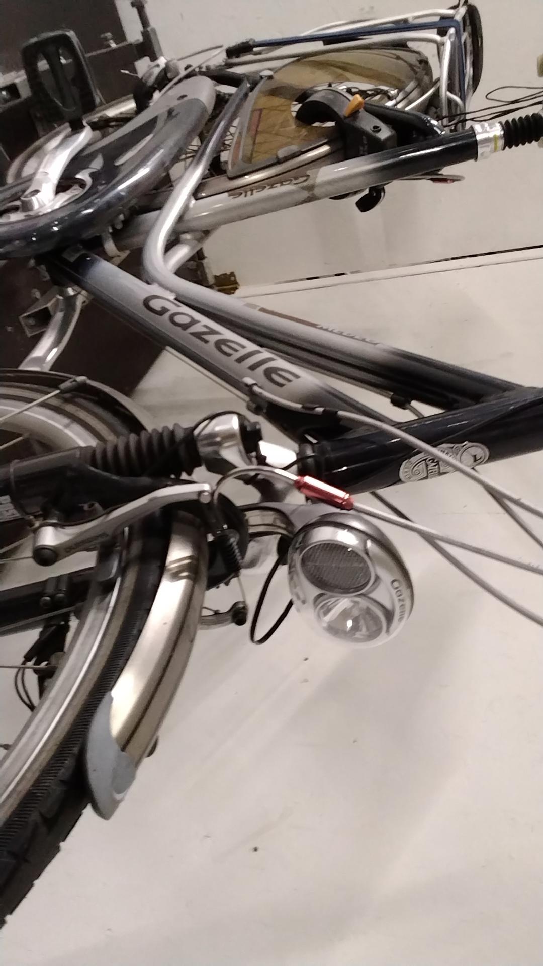 Fiets nr. 3891 Gazelle Medeo Damesfiets kleur Grijs