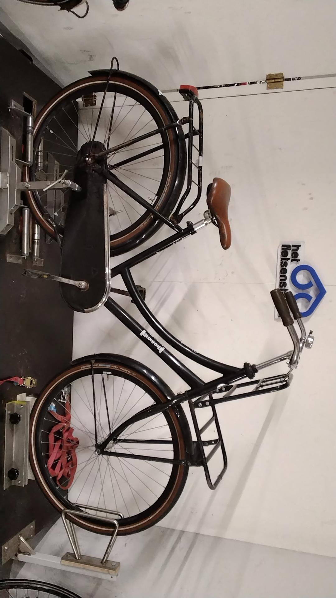 Fiets nr. 4325 Cortina Transport Damesfiets kleur Zwart