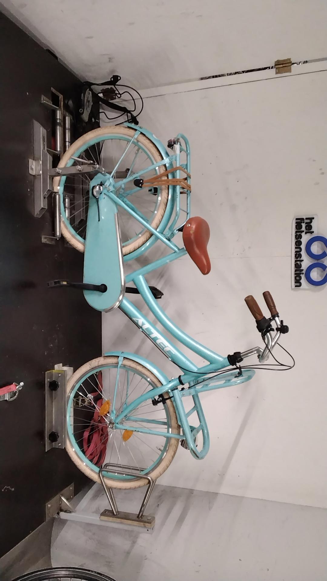 Altec Transport meisjesfiets – Nexus 3 & voordrager | Tweedehands & rijklaar