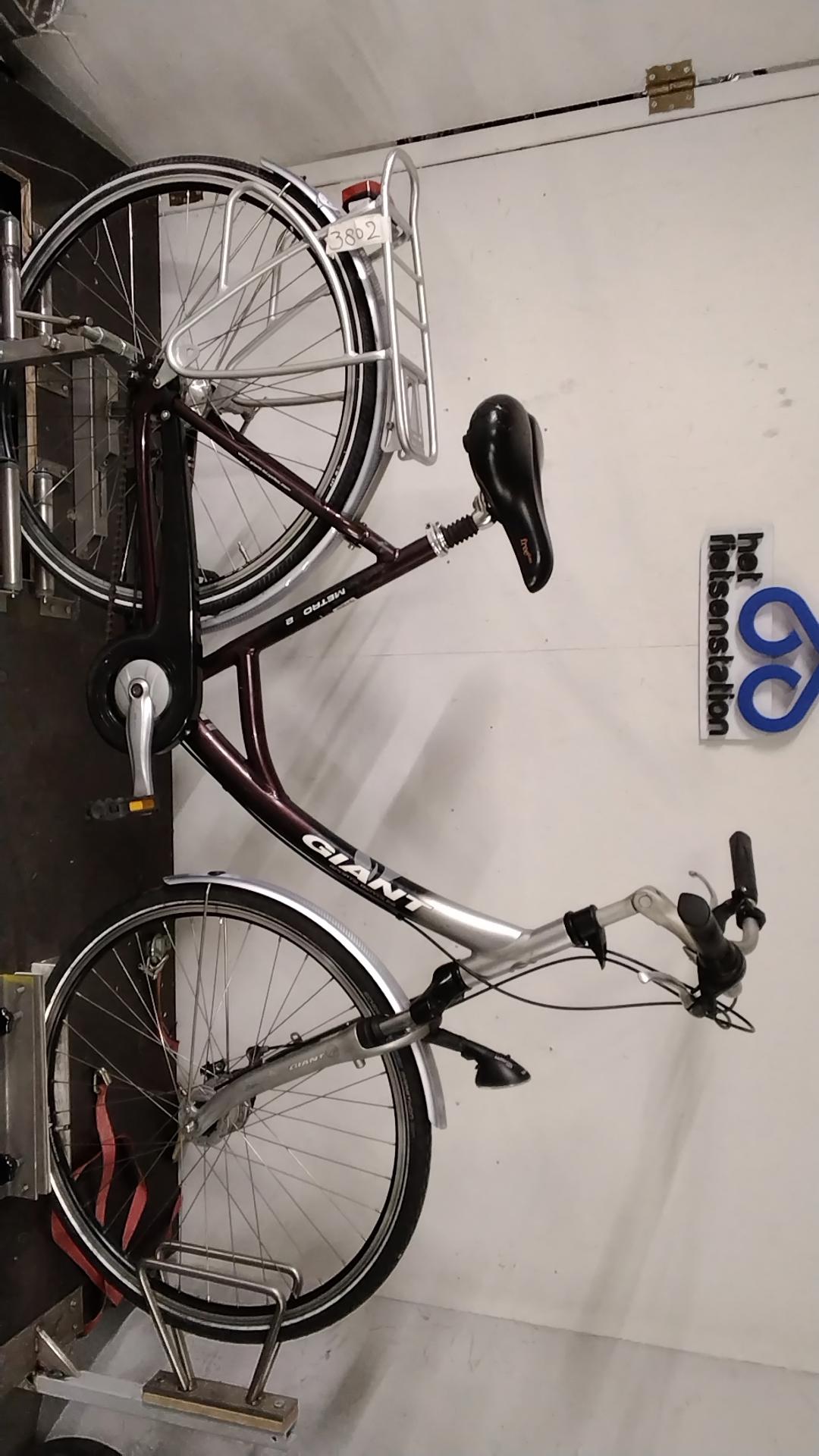 Fiets nr. 3802 Giant Metro Damesfiets kleur Anders