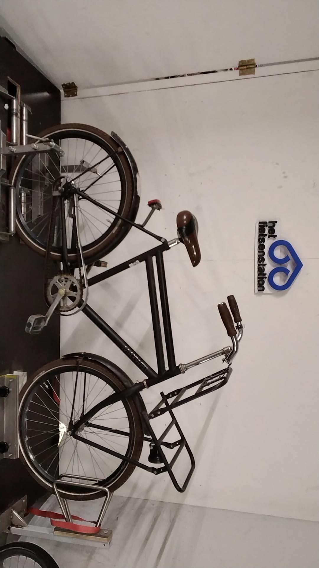 Fiets nr. 3897 Maxwell Cobalt Jongensfiets kleur Zwart