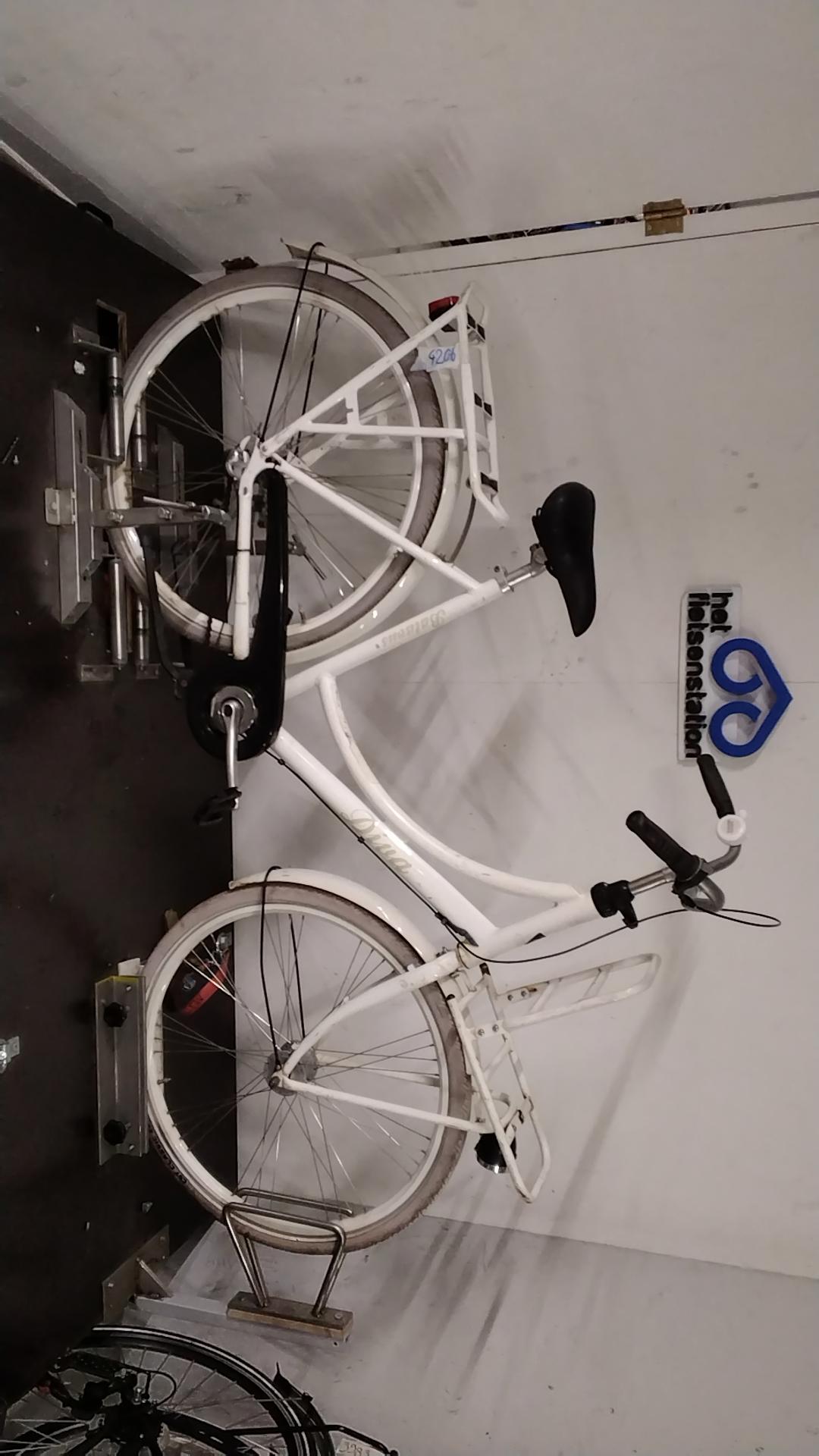 Batavus Diva Damesfiets – Robuust, stijlvol en direct rijklaar