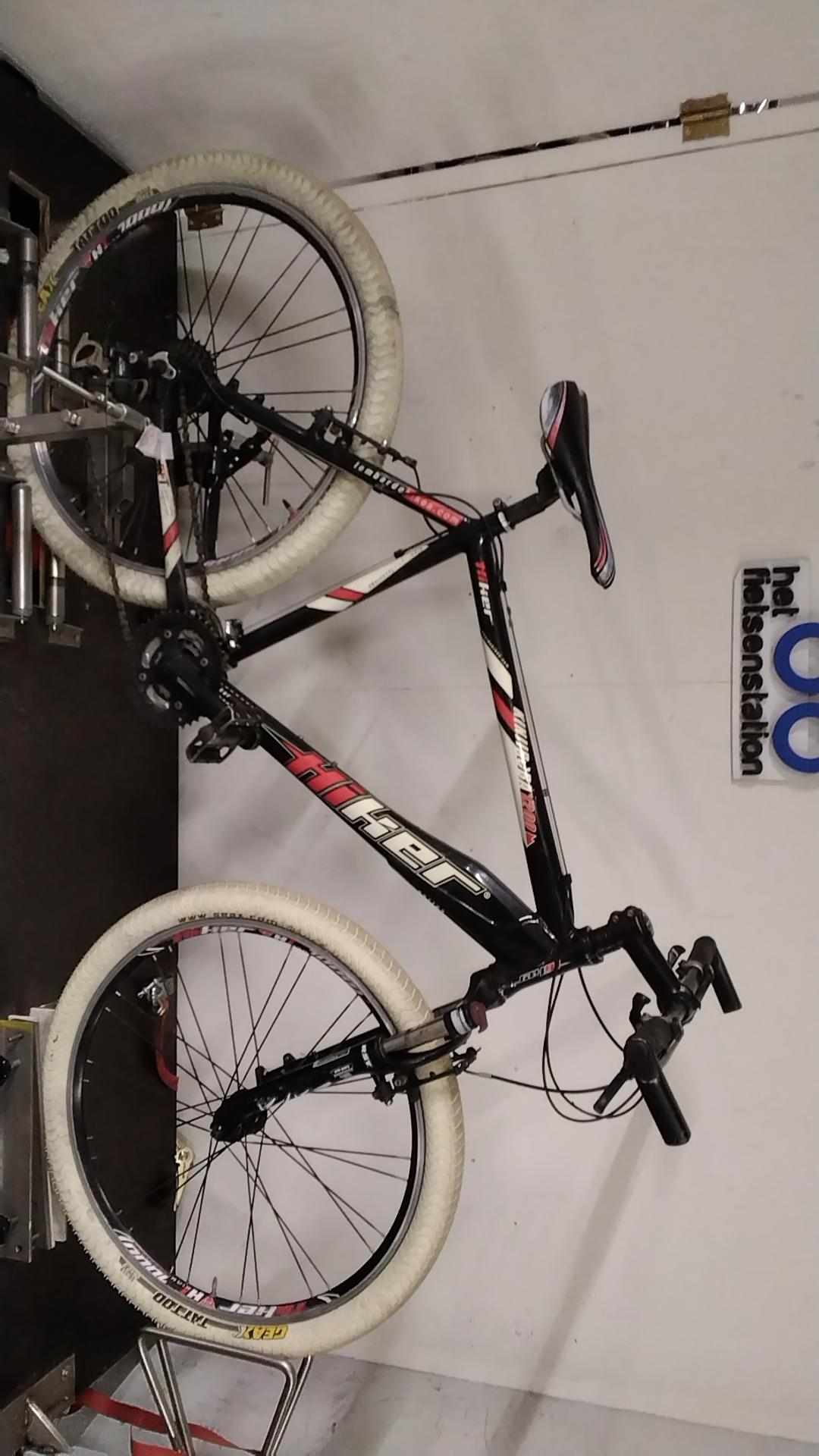 Fiets nr. 3914 Hiker Kinjiroba1200 Mountainbike kleur Zwart